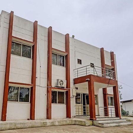 Hotel O Midway Treat Dhar Екстер'єр фото