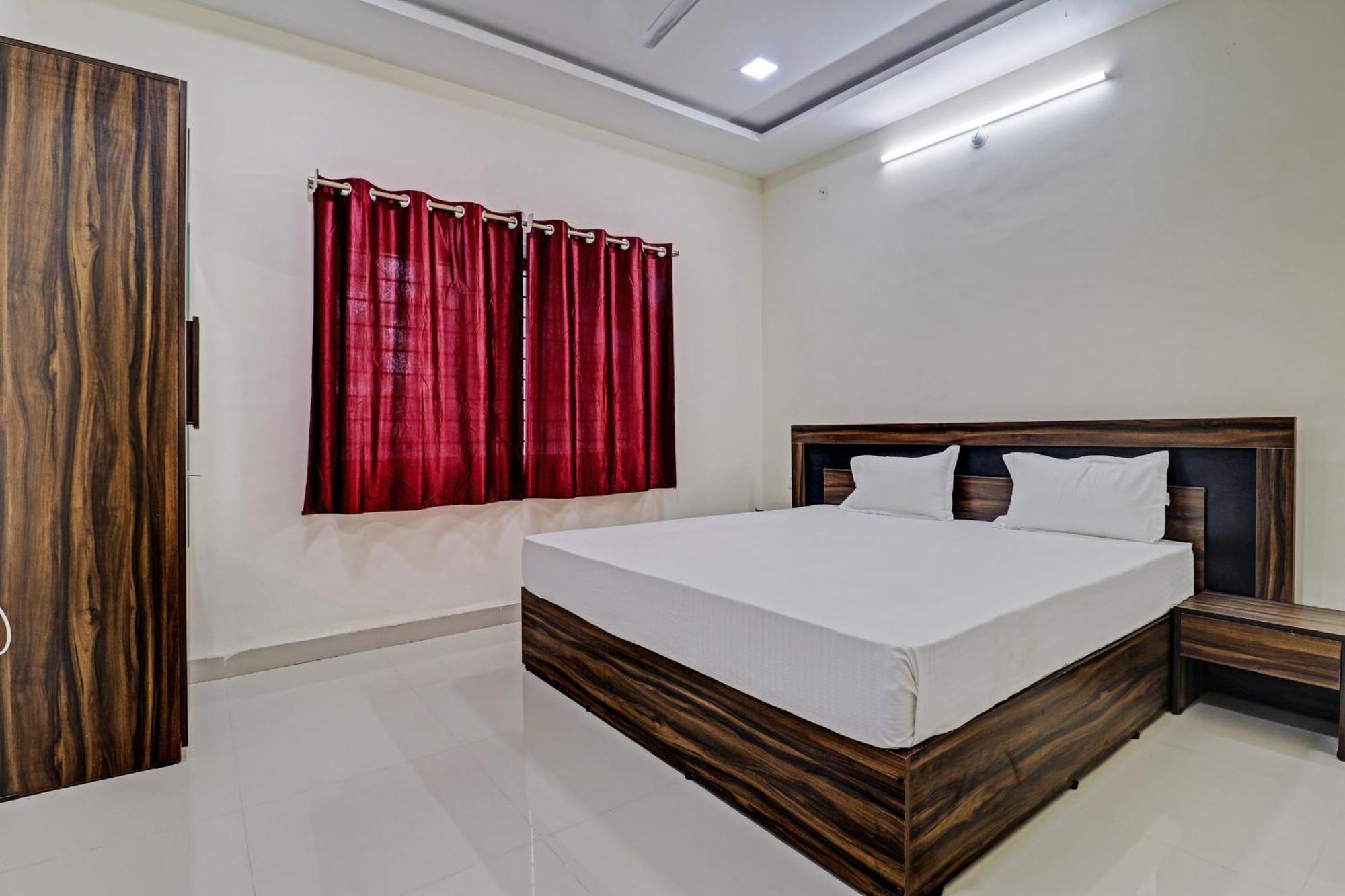 Hotel O Midway Treat Dhar Екстер'єр фото