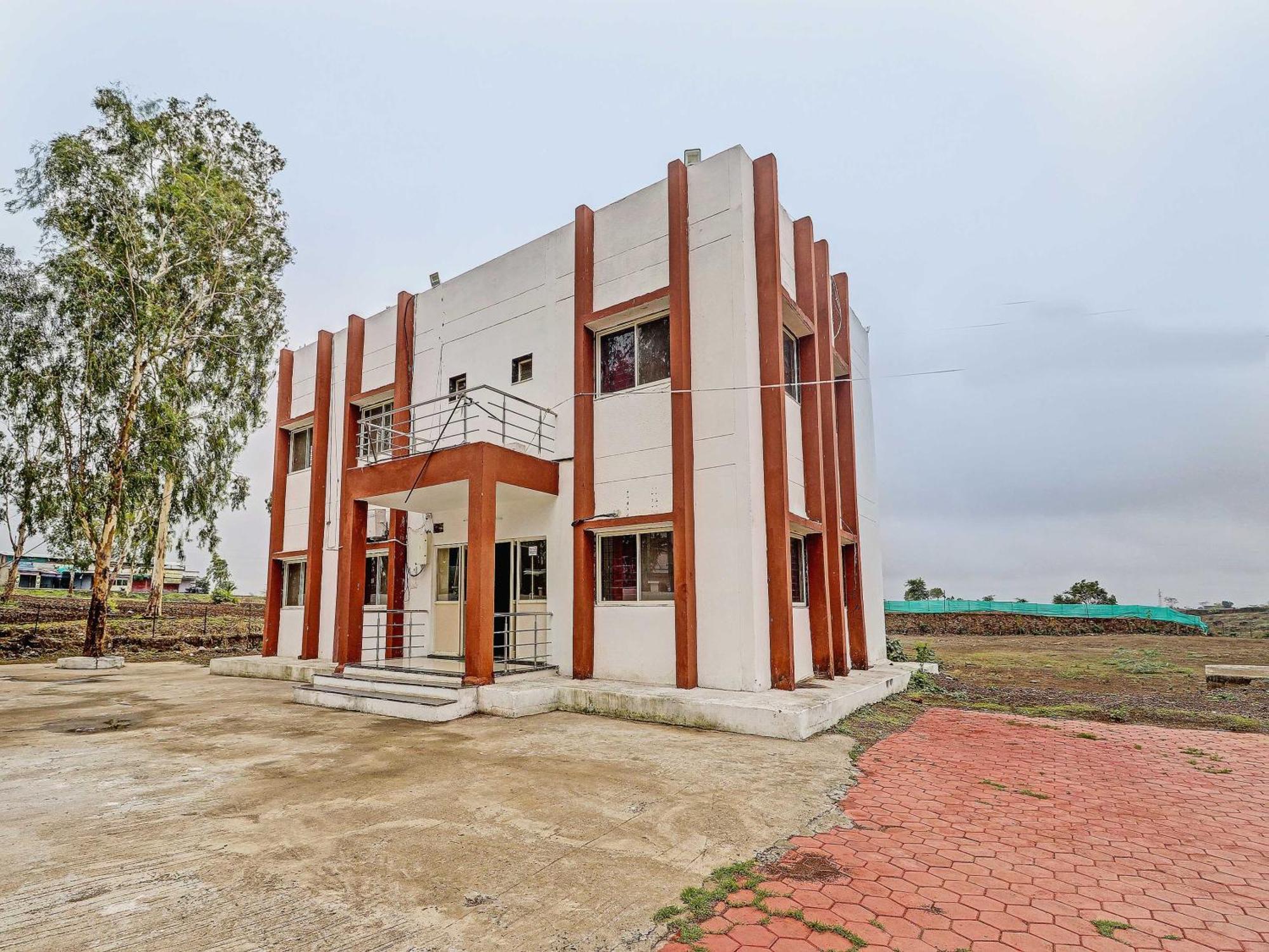 Hotel O Midway Treat Dhar Екстер'єр фото